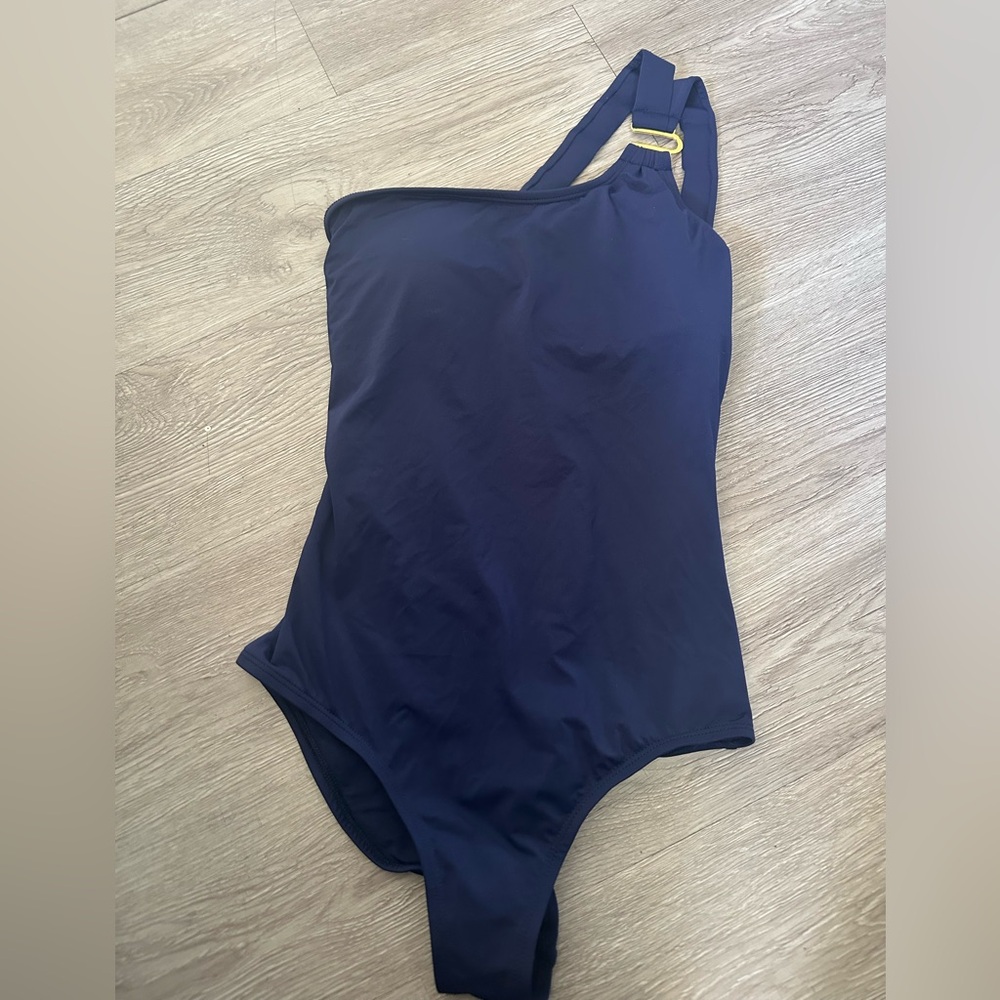 ✔️#15 BNWT TOMMY BAHAMA Navy One-Shoulder Swimsuit